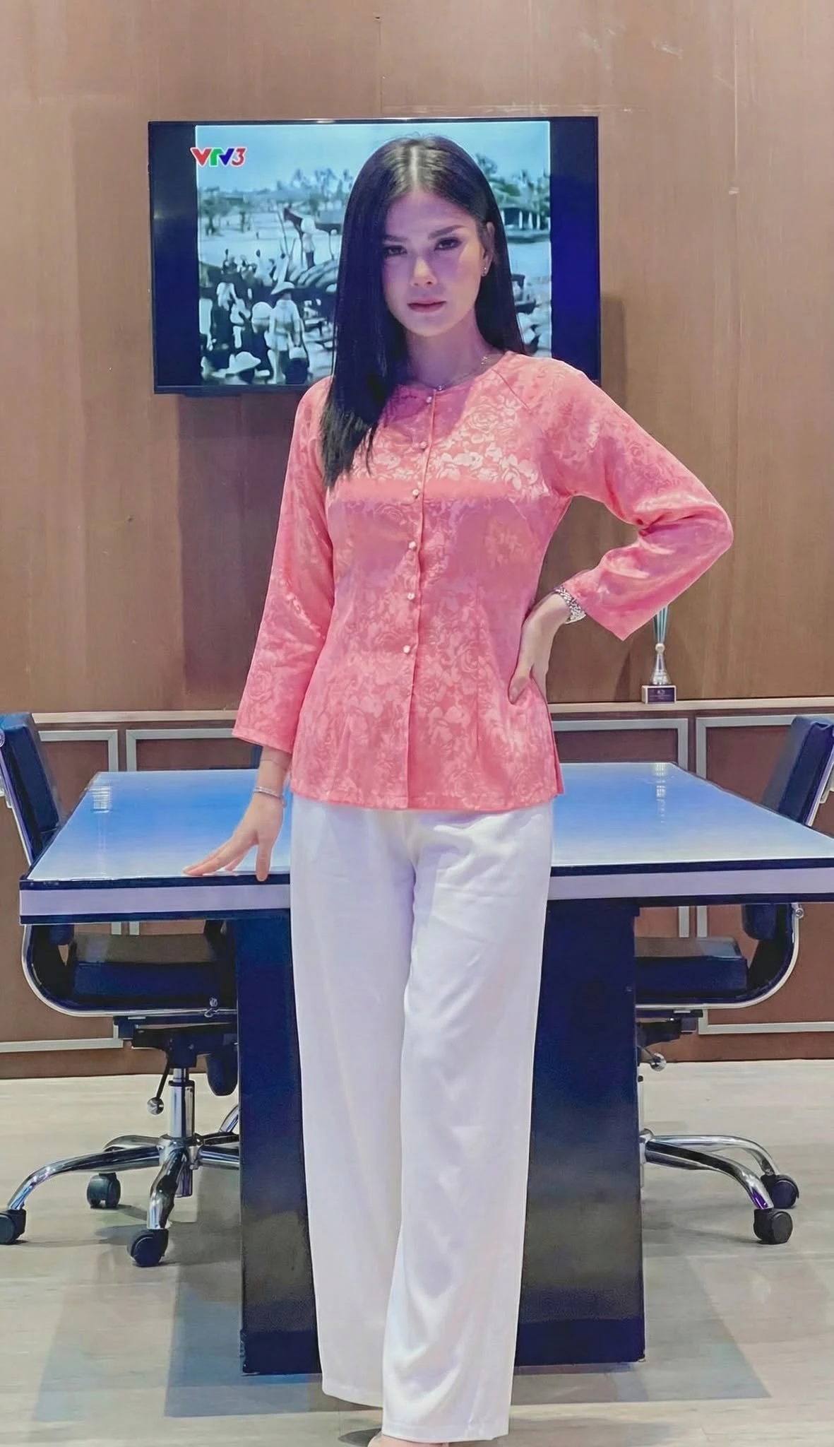 Vietnam’s Three-Region Traditional Attire